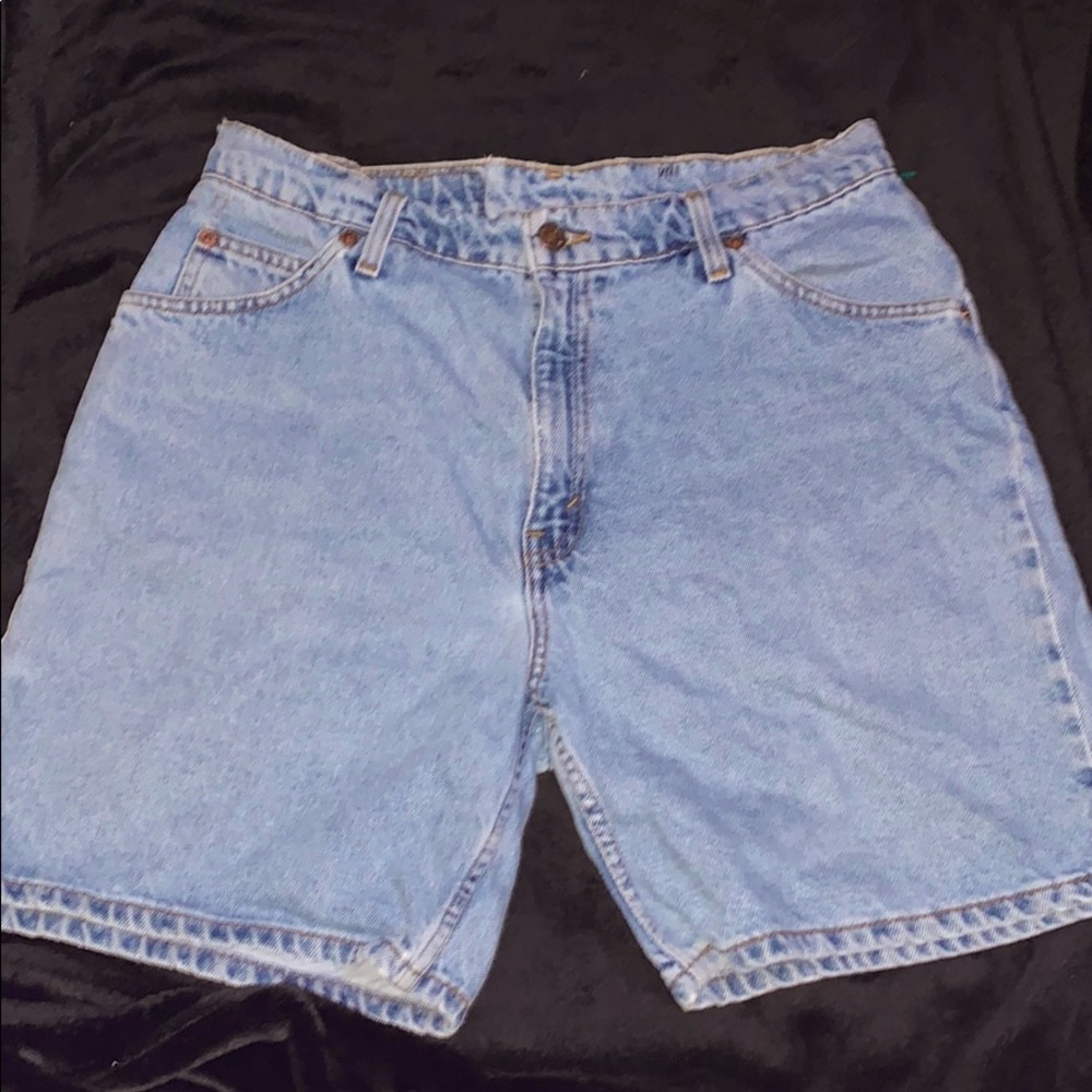 Levi’s vintage 950 relaxed fit shorts